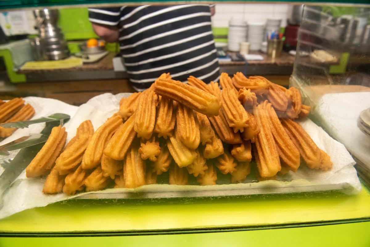 Los famosos churros de la churrería Oriental.