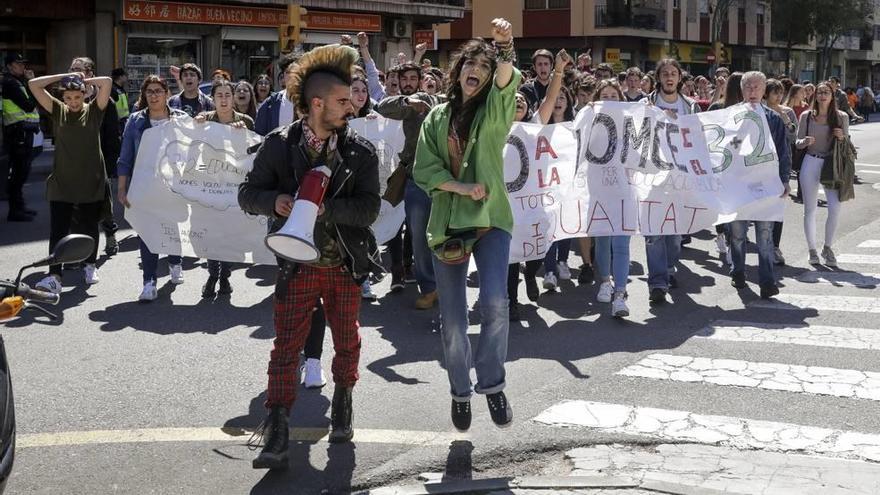 Un total de 6.000 alumnos hicieron huelga