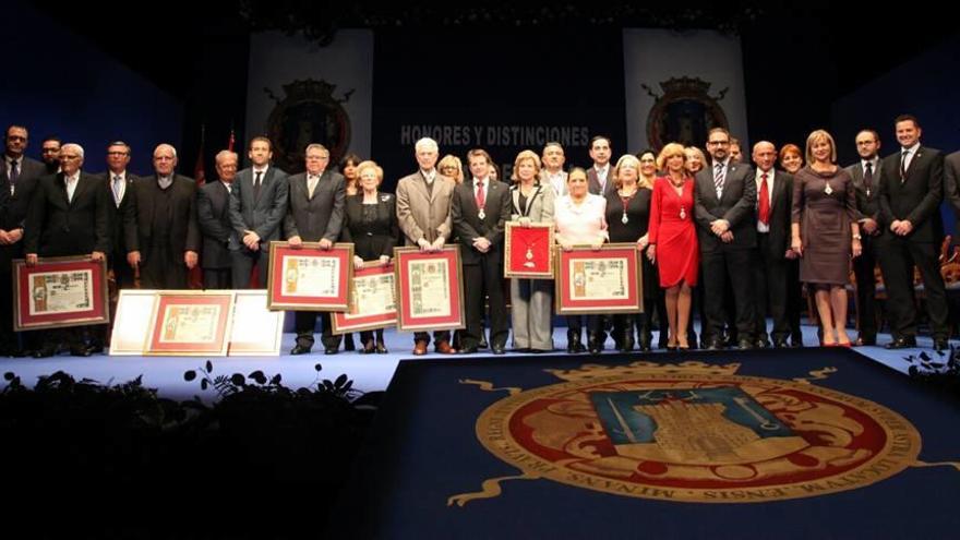 Horacio Capel, Hijo Adoptivo de Lorca, y Medalla de Oro póstuma a José Manuel Claver