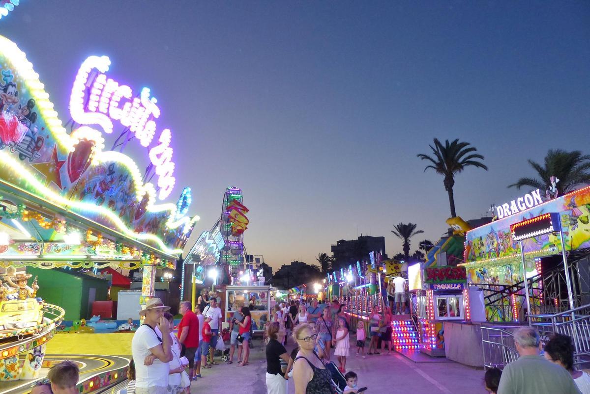 Feria de atracciones en su emplazamiento tradicional, antes de marzo de 2023
