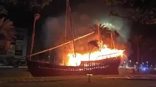 Arde la réplica de La Niña en el Parque Santa Catalina