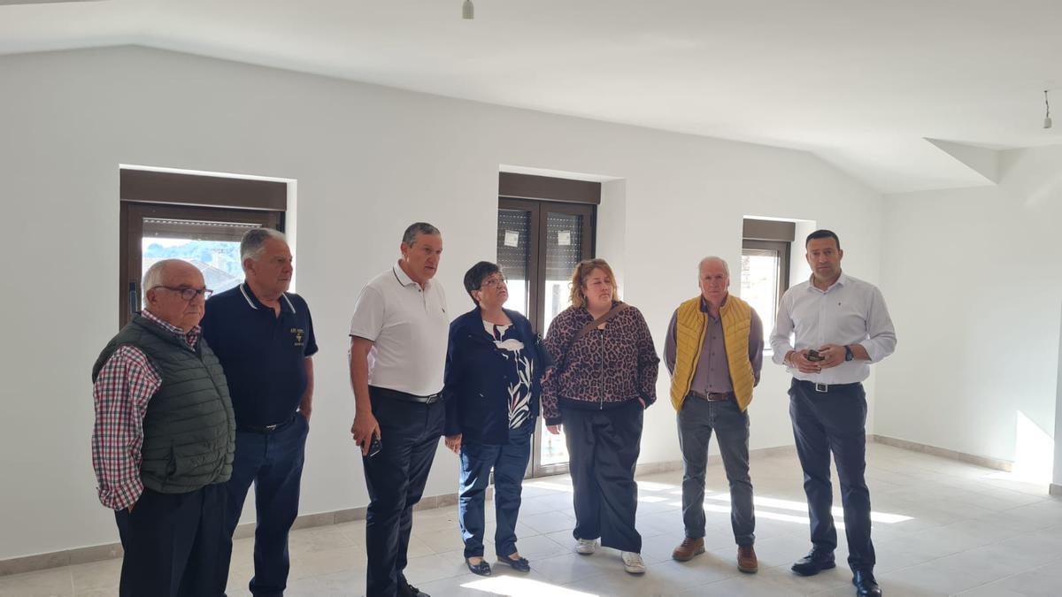 Faúndez visita el local social de Mahíde