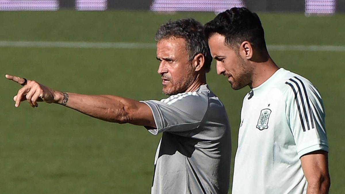 Sergio Busquets y Luis Enrique analizan el Suiza-España de la UEFA Nations League