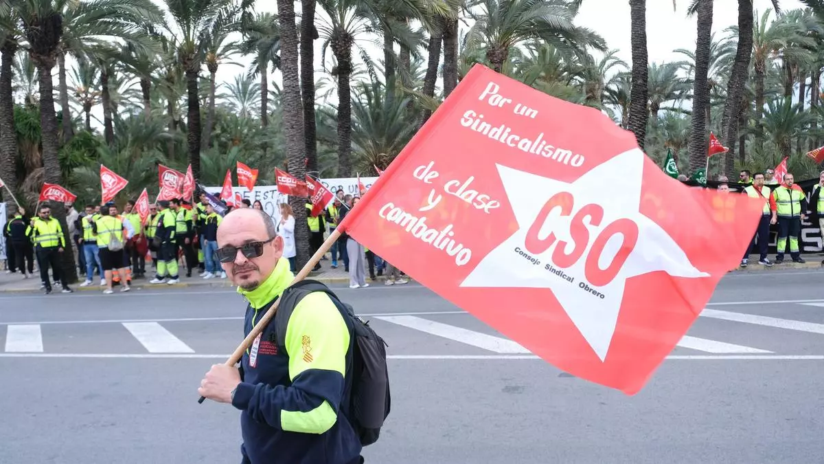 Conductores de ambulancia quieren dejar de ser personal "low cost"