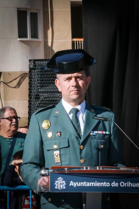 El Ayuntamiento rindió homenaje a la presencia de la Guardia Civil en Orihuela y su 175 aniversario con el descubrimiento de un monumento