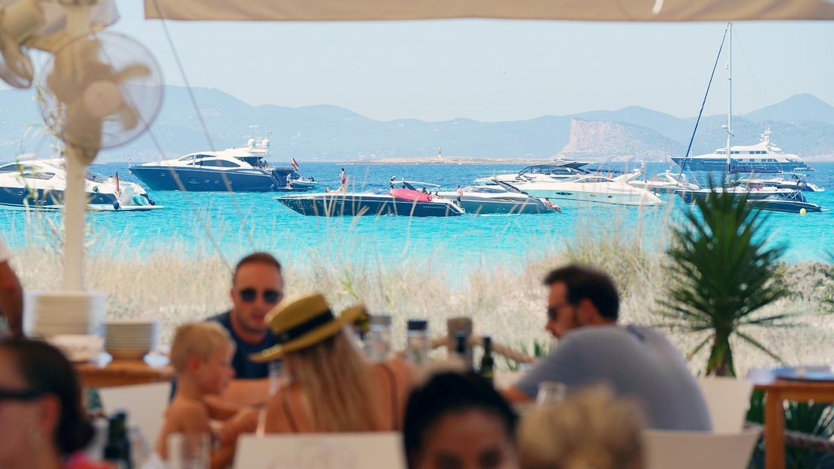 El ambiente relajado y las vistas son algunos de los atractivos del restaurante