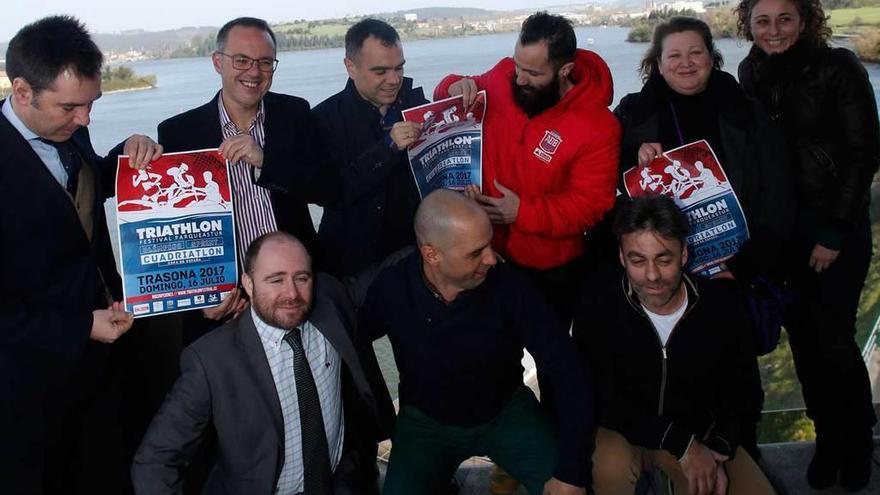 Los asistentes a la presentación de la prueba, en Trasona.