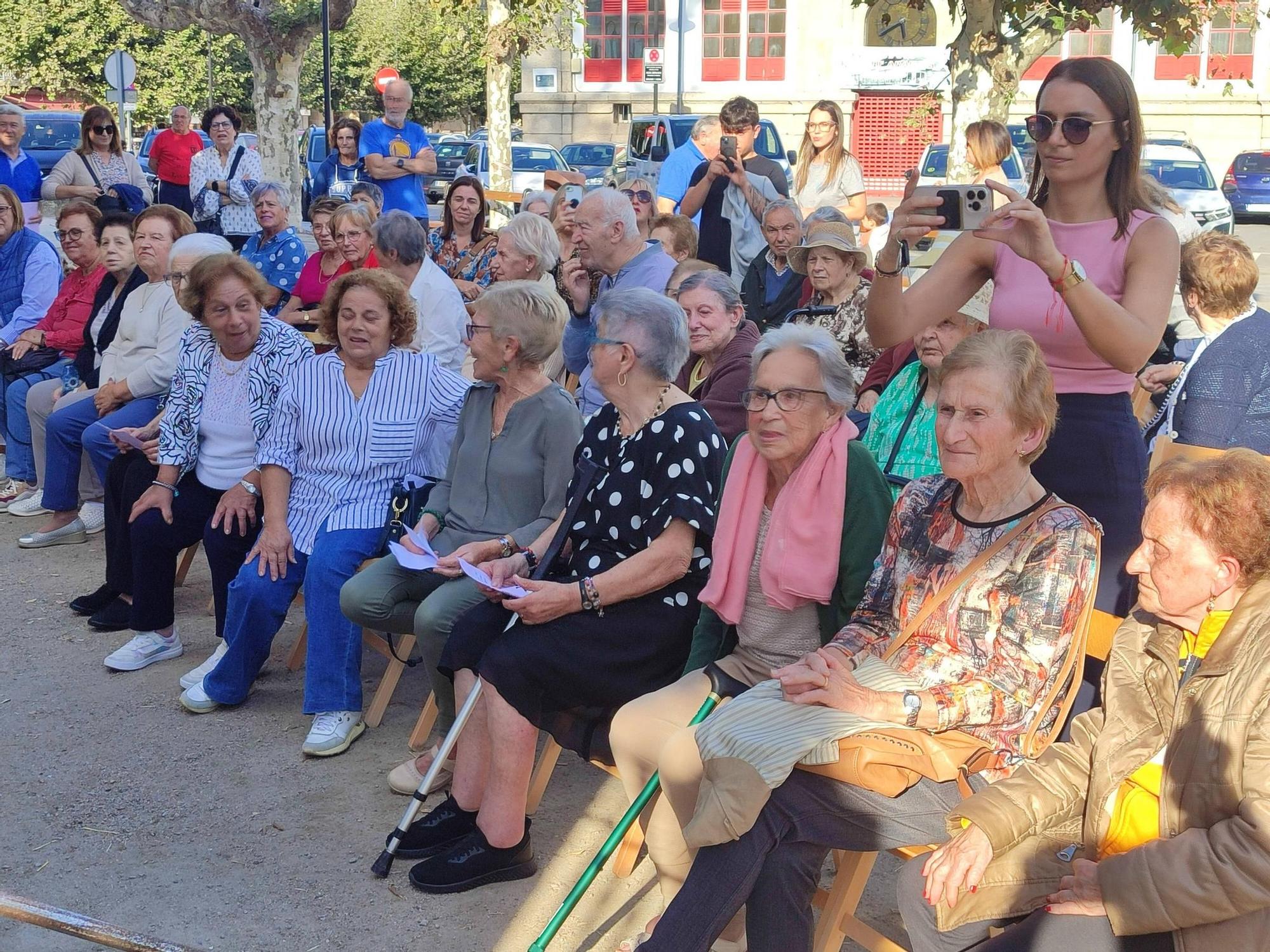 Los mayores alzan la voz en Cangas por la dignidad