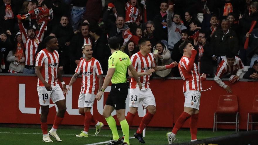 Una cena, una apuesta y la otra victoria de un grupo de sportinguistas en el derbi: 930 euros al acertar resultado y goleador