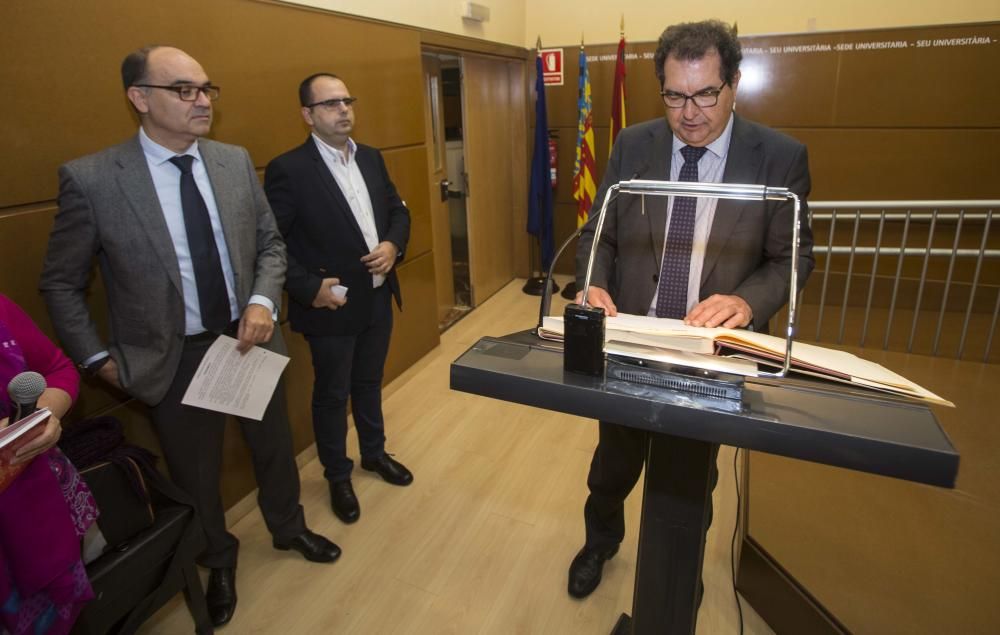 Lectura de la Constitución en la Sede UA