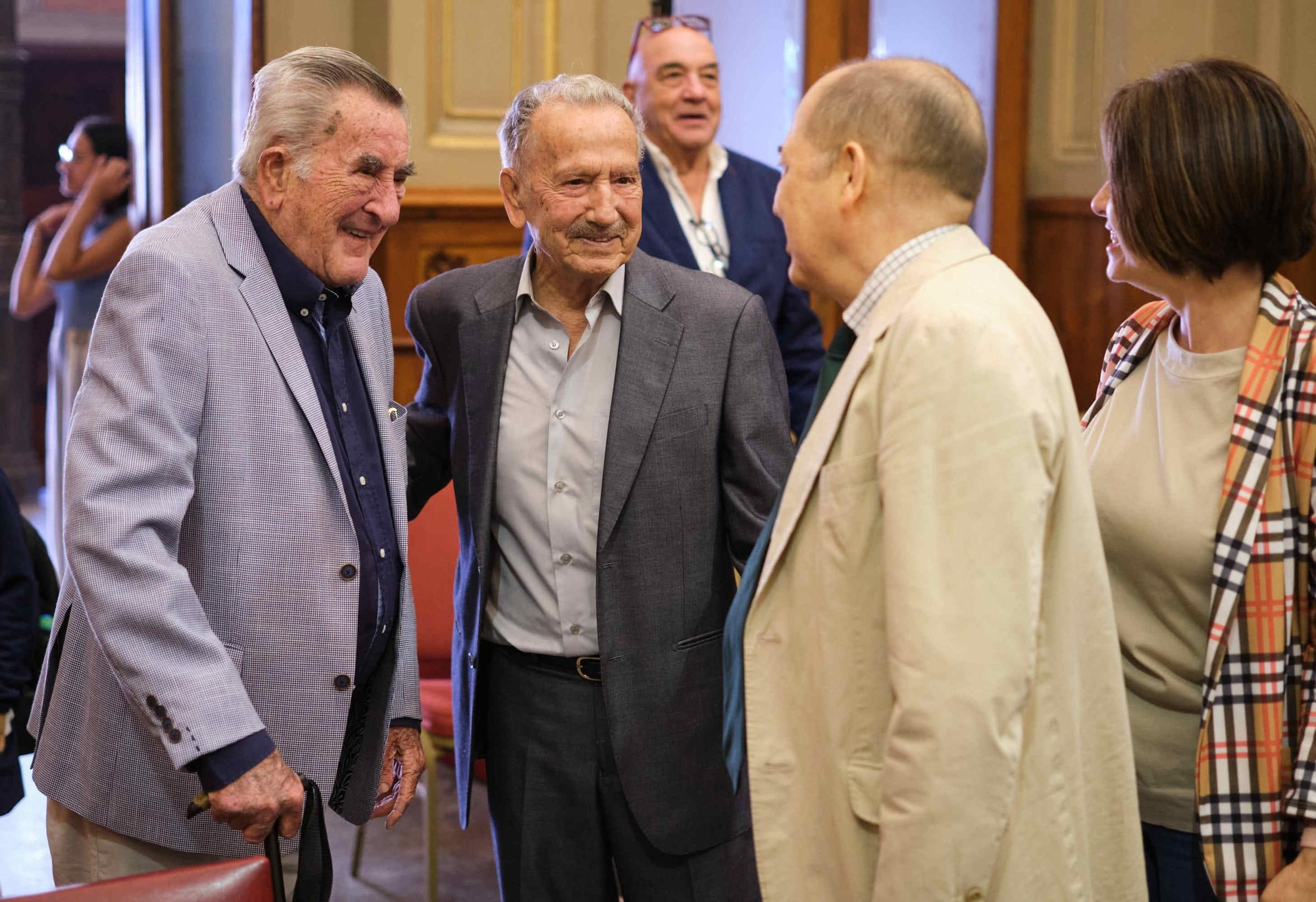 Homanaje a Juan Viñas en el Ayuntamiento de Santa Cruz