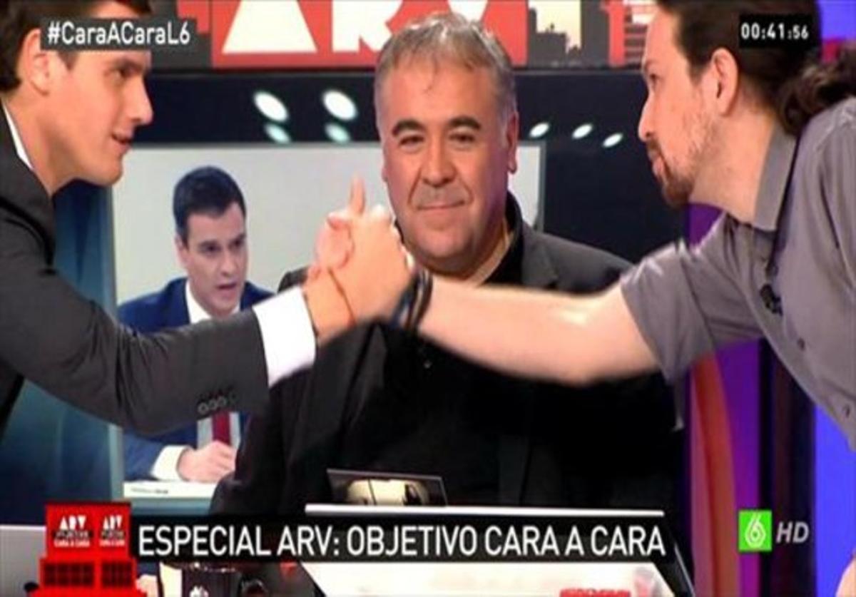 Rivera e Iglesias, alegres tras el debate, con Ferreras en La Sexta.
