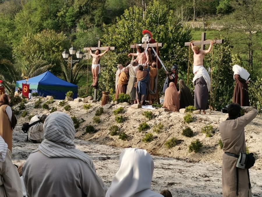 Vía Crucis viviente en Infiesto (Piloña)