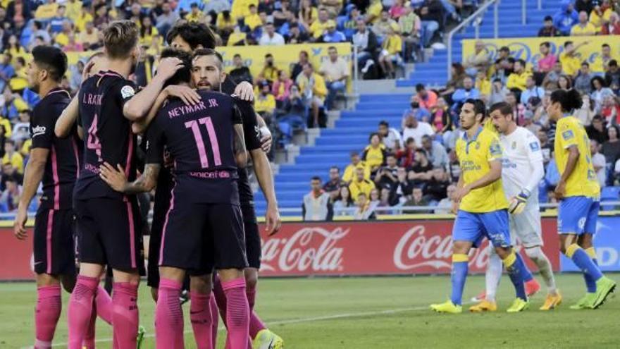 Els jugadors del Barça celebren un dels gols d&#039;ahir al Gran Canaria.