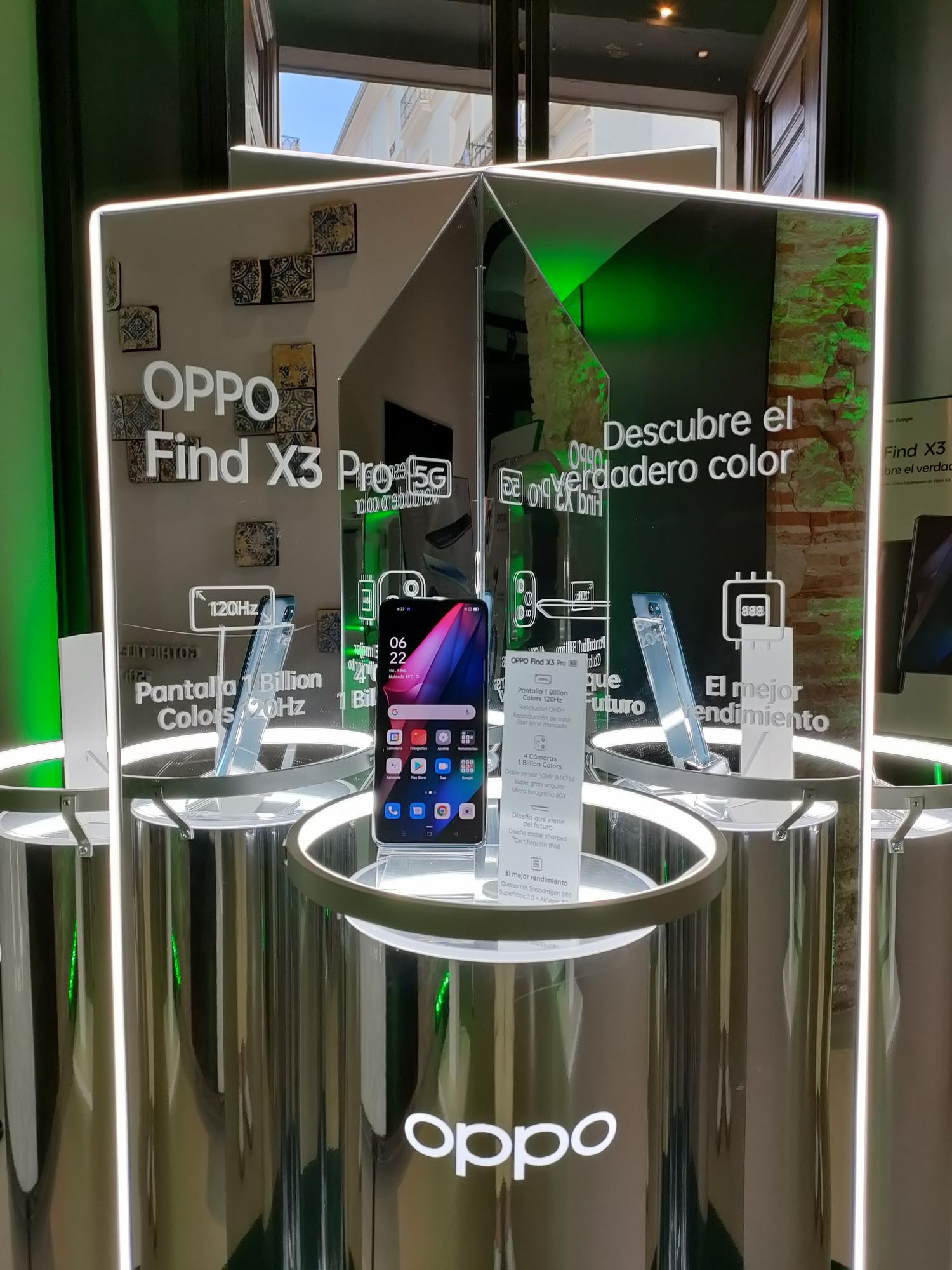 Así es el OPPO X 2021: el primer móvil enrollable