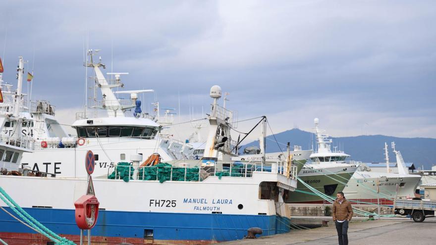 Barcos de pesca amarrados en
el puerto de Beiramar. | Alba Villar