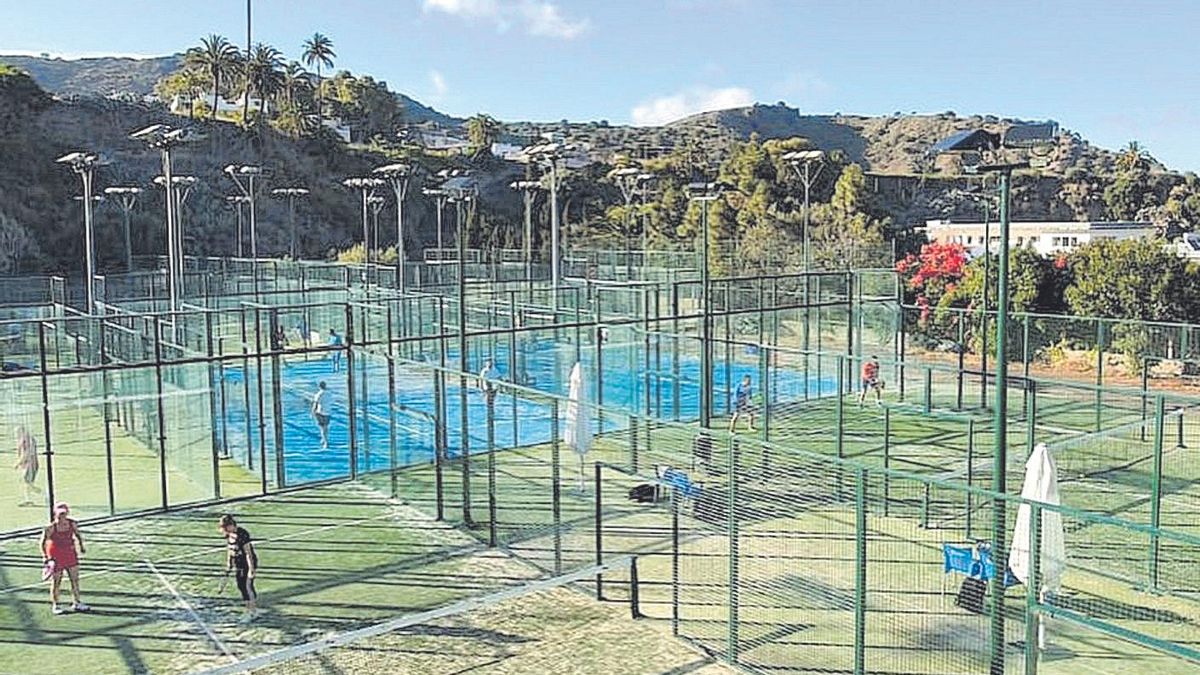 Vista general de las pistas del Club La Calzada donde se desarrollará desde hoy el FIP Star Gran Canaria. Vista general de las pistas del Club La Calzada donde se desarrollará desde hoy el FIP Star Gran Canaria.