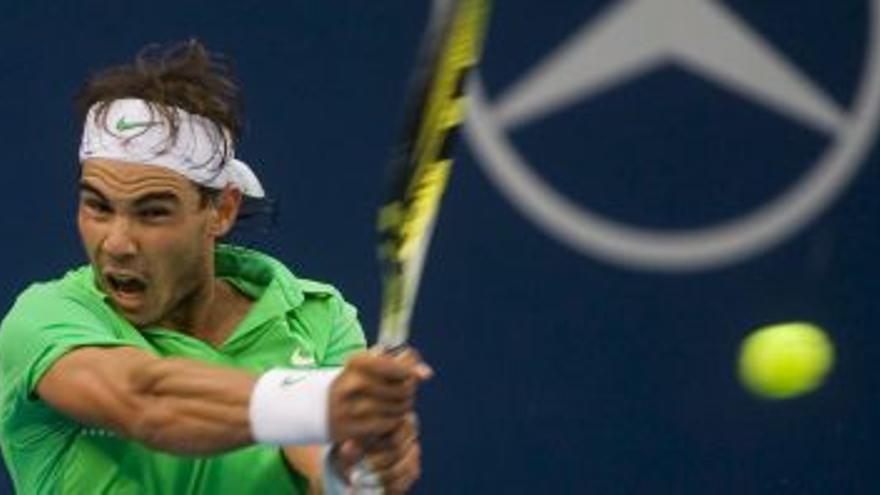 Nadal sufre ante Blake, pero se clasifica para cuartos de final