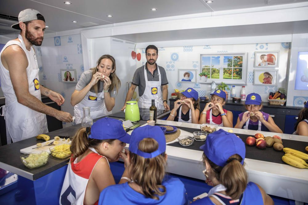 Rudy Fernández participa en un taller para promover una merienda saludable