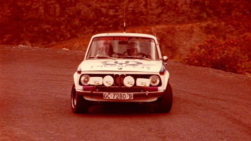 Los coches que marcaron la carrera de Toñi Ponce: así ha evolucionado una leyenda del rally canario