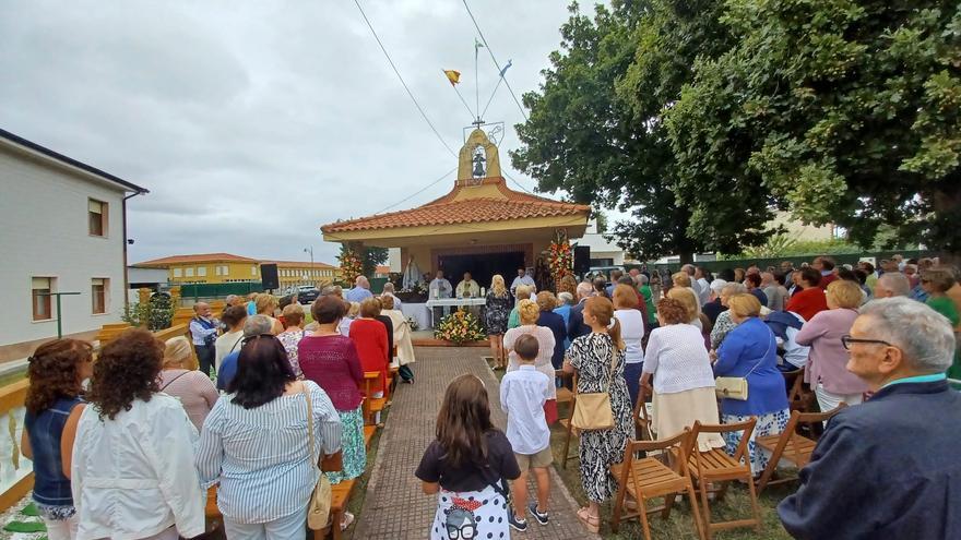 El Carbayu, fiel a su encuentro con Nuestra Señora del Buen Suceso: así fue la multitudinaria cita religiosa de Lugones