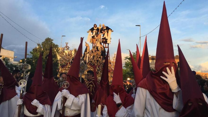 Vecinos del Campo de la Verdad vuelven a exigir soluciones para el aparcamiento de residentes en Semana Santa