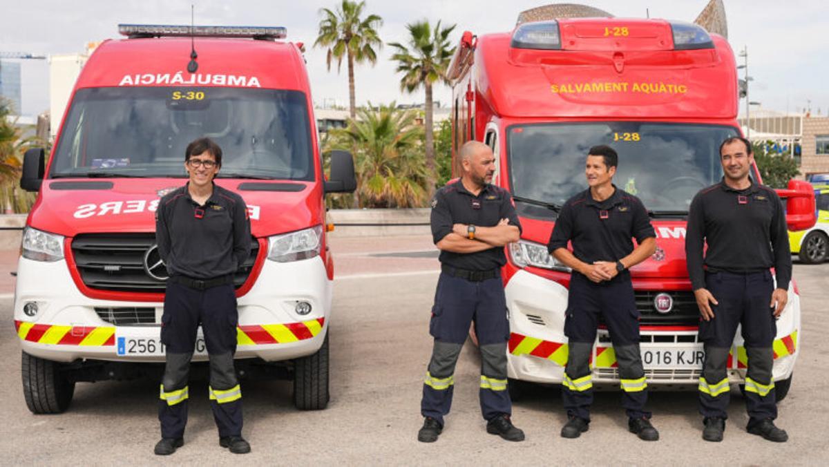 Operativos de los equipos de ambulancias, bomberos y salvamento acuático.