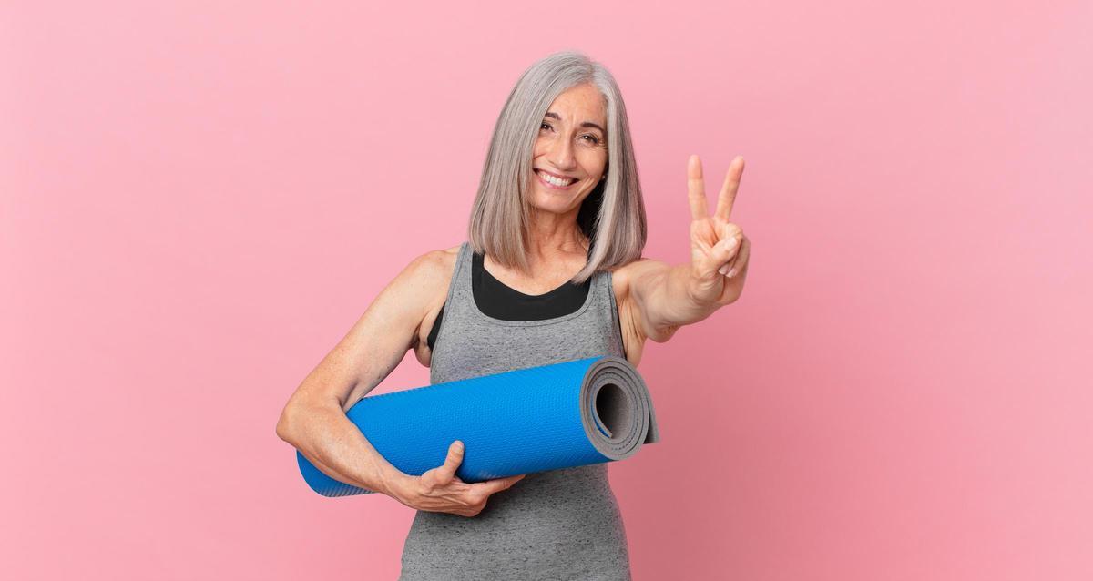 El plan propone seis semanas de rutinas realistas para mujeres en menopausia