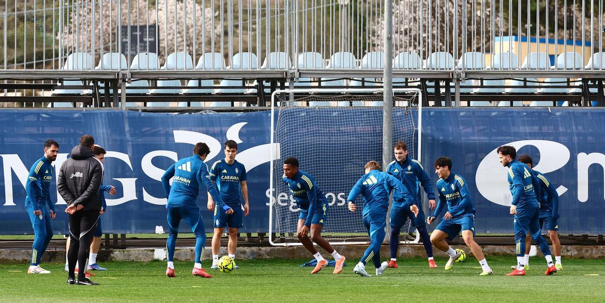 ENTRENAMIENTO DEL REAL ZARAGOZA EN LA CIUDAD DEPORTIVA