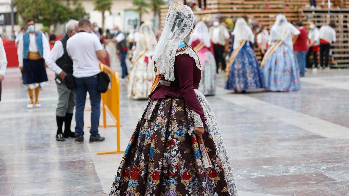 Búscate en el segundo día de Ofrenda por la calle Caballeros (entre las 18.00 y las 19.00 horas)