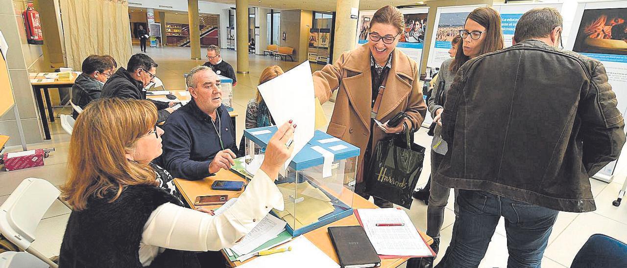 Las dudas en las oposiciones marcan las elecciones sindicales de hoy