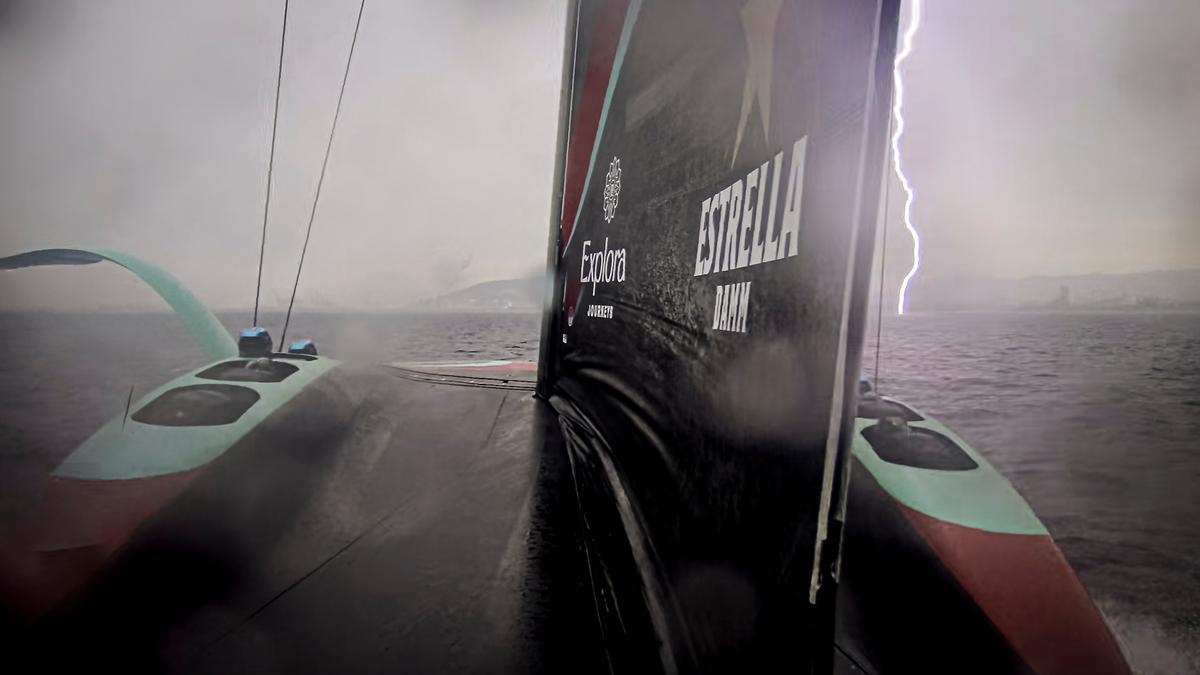 La tormenta cancela las regatas del día de la Louis Vuitton Cup de la Copa América de vela