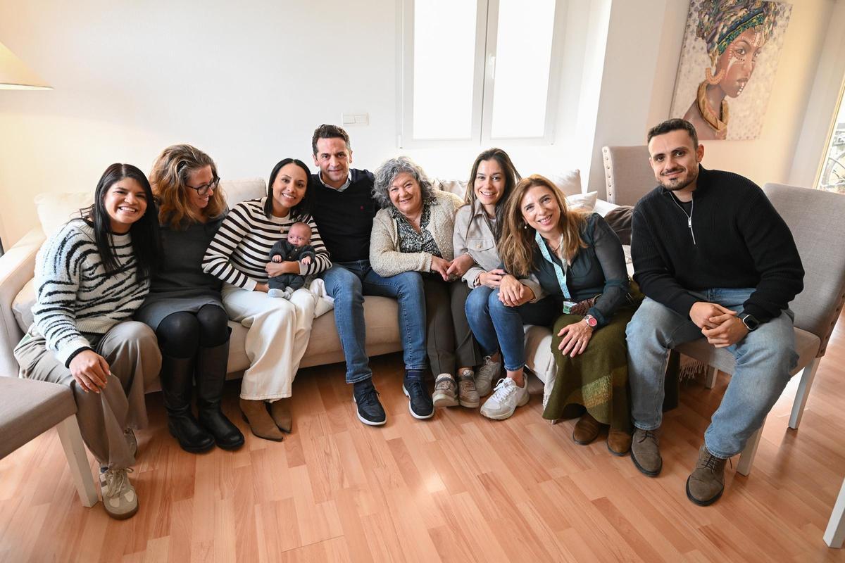 Buena parte del equipo sanitario que ha atendido a Mateo en el departamento de salud del Hospital General de Elche