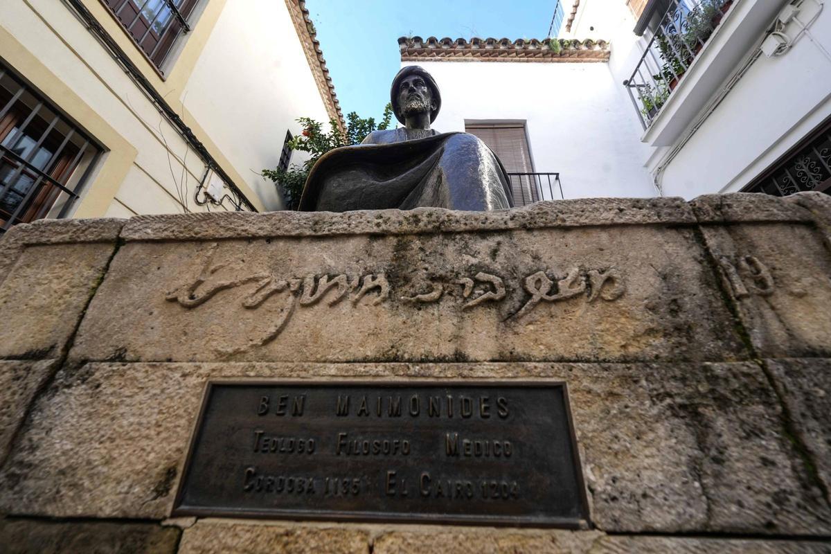 Homenaje de Córdoba a Maimónides.