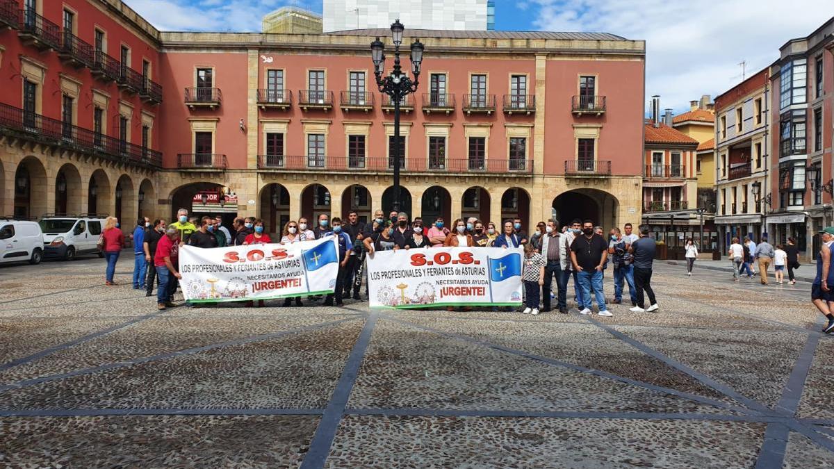 Los feriantes reclaman una ubicación para montar sus atracciones