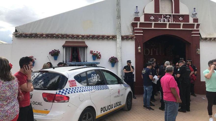 La Policía Local clausura las casetas Abril y El Rebujito 24 horas