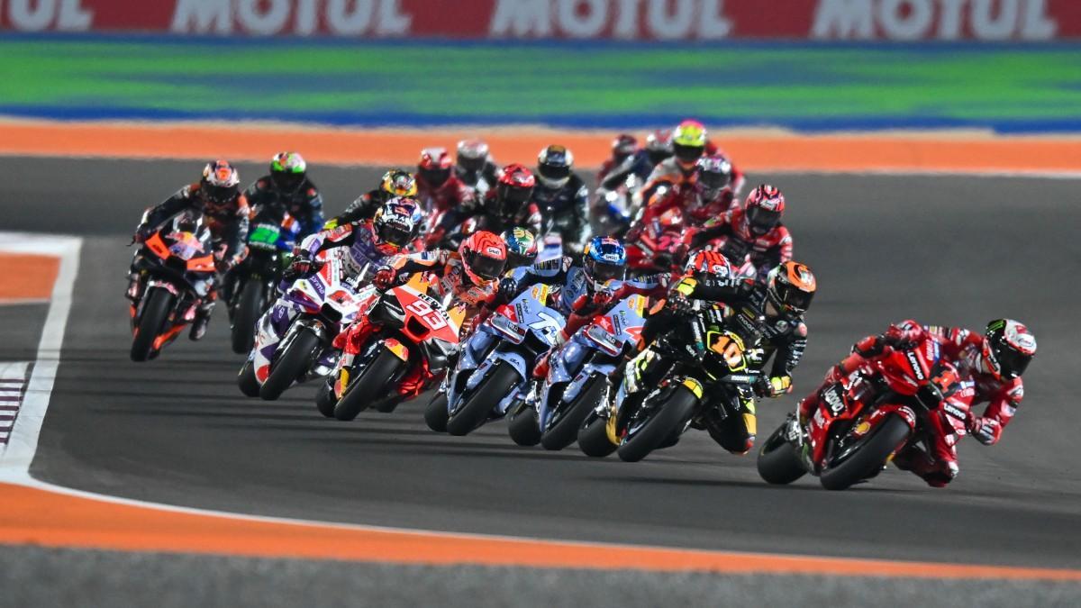 Salida de MotoGP en el Gran Premio de Qatar 2023