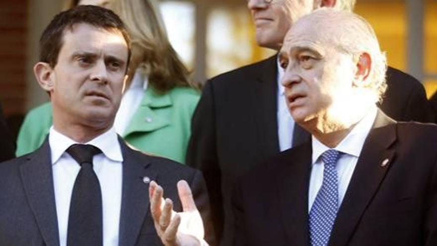 Fernández Díaz, con Manuel Valls.