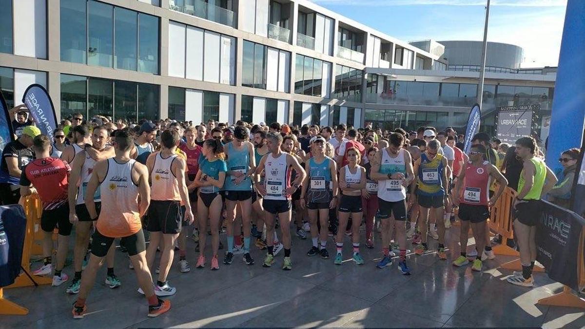 Imagen de los atletas justo antes de la salida en Manacor.