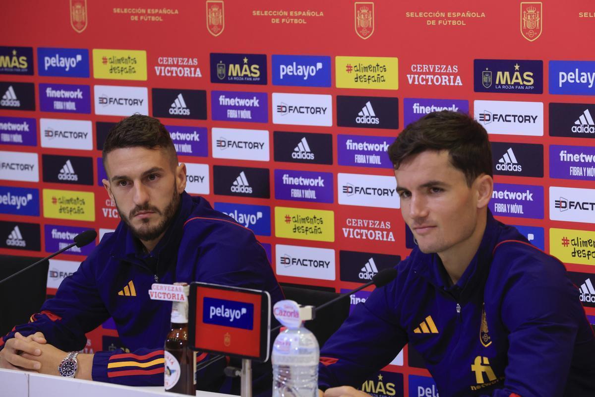 Koke y Guillamón, en la rueda de prensa de la selección española de fútbol.