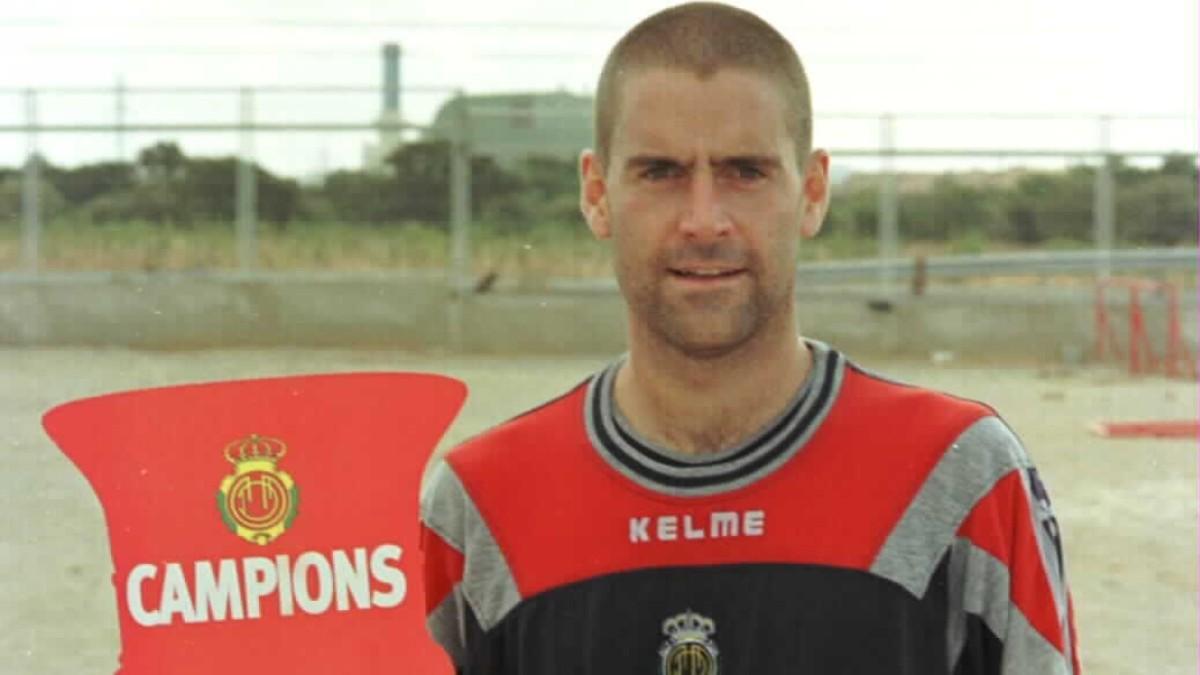Lluís Carreras posa para Sport en su etapa de jugador del Mallorca