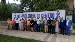 Concentración de repulsa ante la Delegación del Gobierno por el tripe crimen registrado el sábado en el barrio de la Rondilla de Valladolid, especialmente por el que supone el segundo caso de violencia machista en la Comunidad.