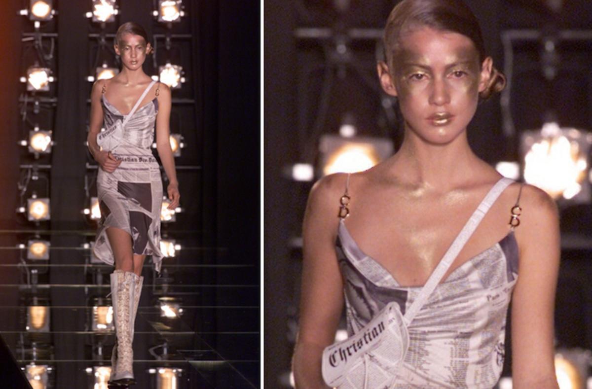 Diseños de John Galliano con el estampado de diarios para Dior, de la colección FALL 2000.