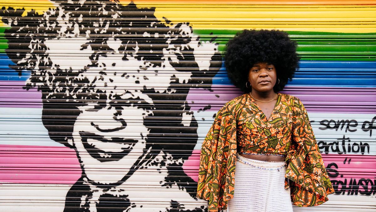 Ser trans, negra y migrante, una carrera de obstáculos en España: "No nos alquilan habitaciones porque creen que somos trabajadoras sexuales"