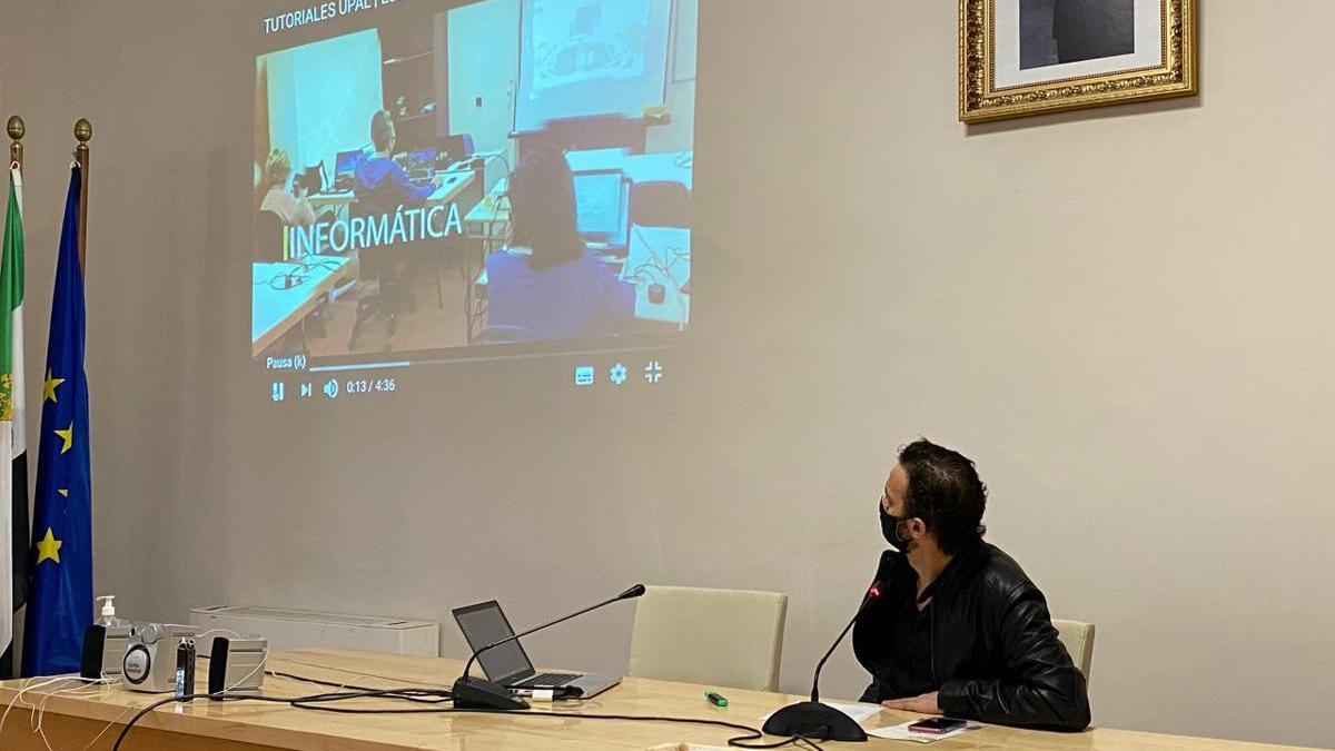 La Universidad Popular de Almendralejo crea su propio canal YouTube para dar clases