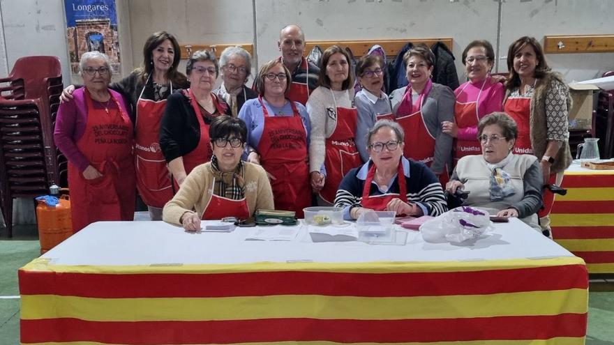 Los participantes, antes de la chocolatada benéfica. | SERVICIO ESPECIAL