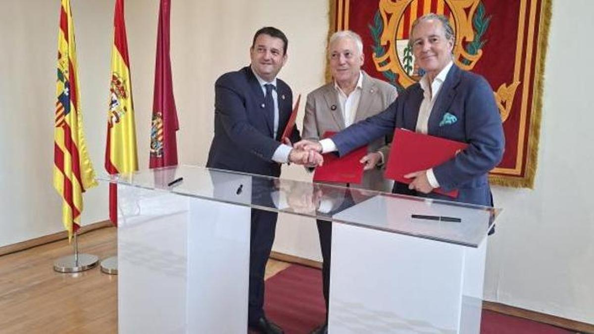 Firma del protocolo para impulsar la nueva plataforma logística de Alcañiz