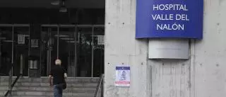 La víctima del crimen del hospital de Langreo "no pudo defenderse" y el agresor se atrincheró en la habitación