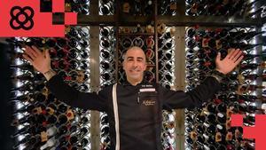 El chef Toni Simões, en la bodega de La Taverna del Clínic
