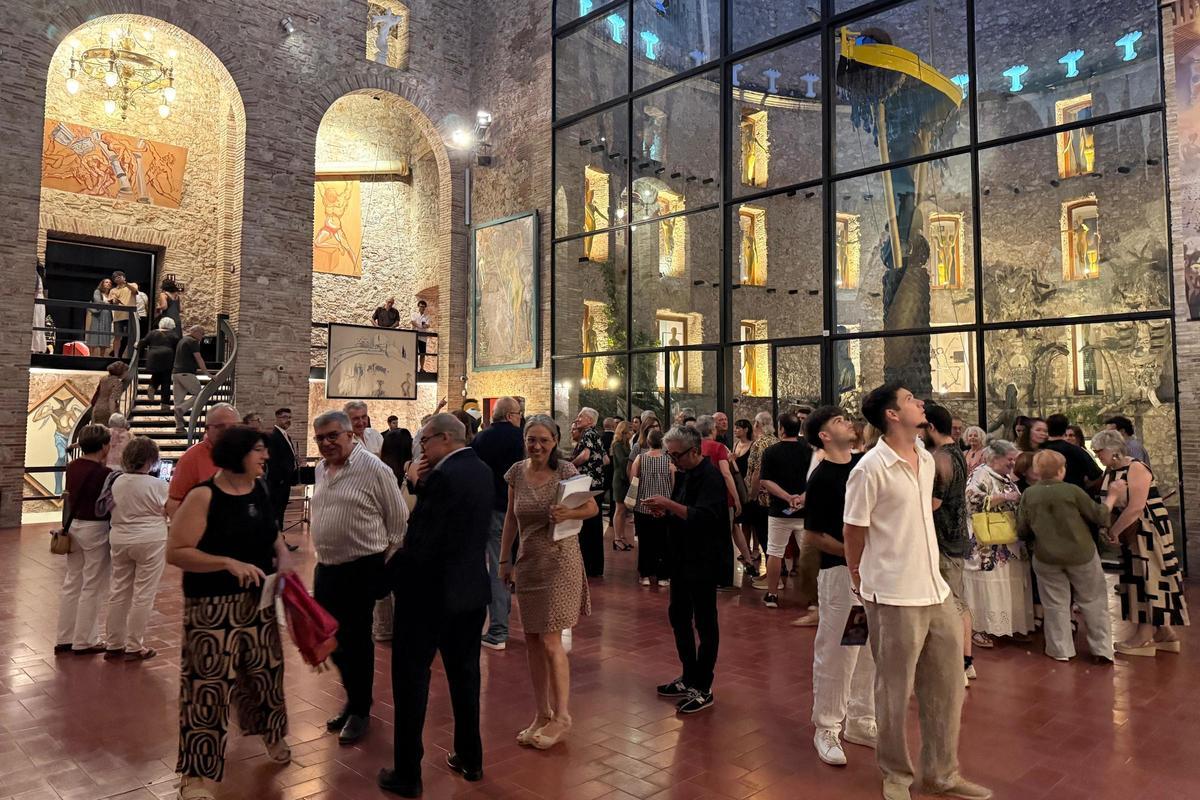 Les imatges de la proposta nocturna 'Dalí, nit i subconscient'